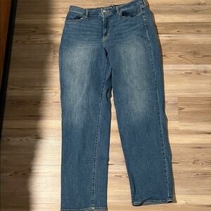 Old Navy Women's Straight Leg Blue Jeans